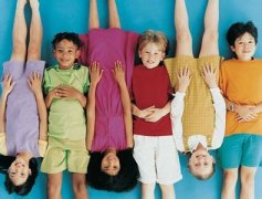 ���������ĸ�С���а��������д���ָ�������